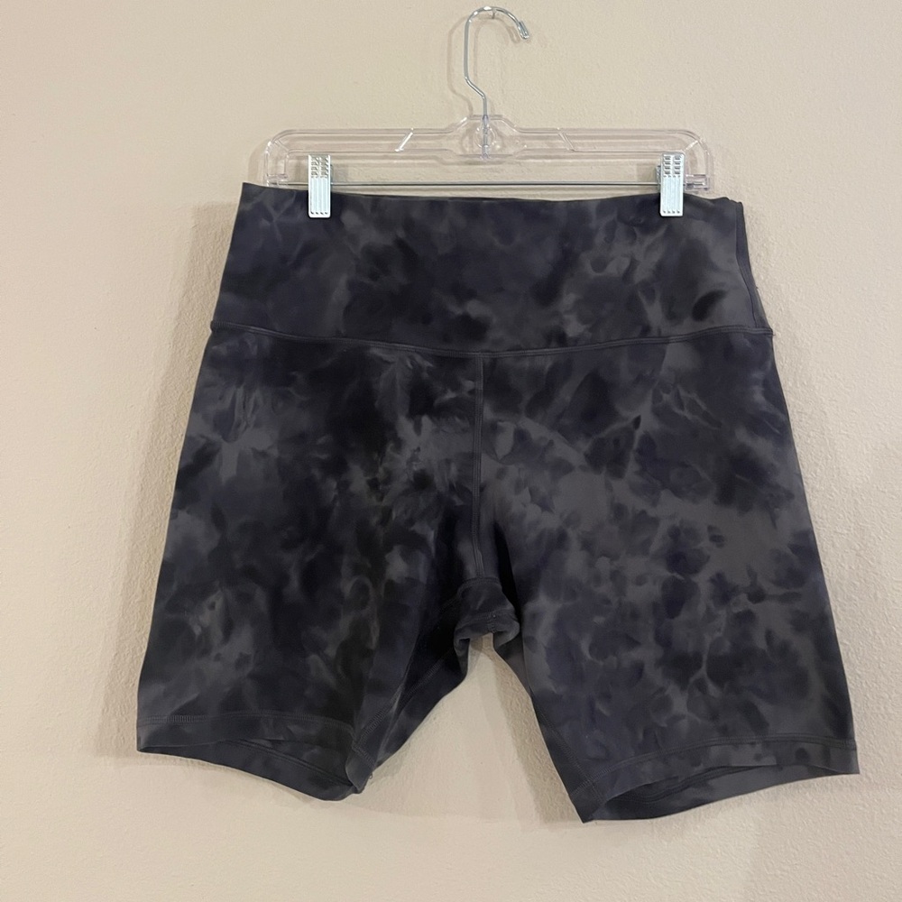 Lululemon Align Legging Short 8” in Diamond Dye Pitch Grey Graphite, Size 14